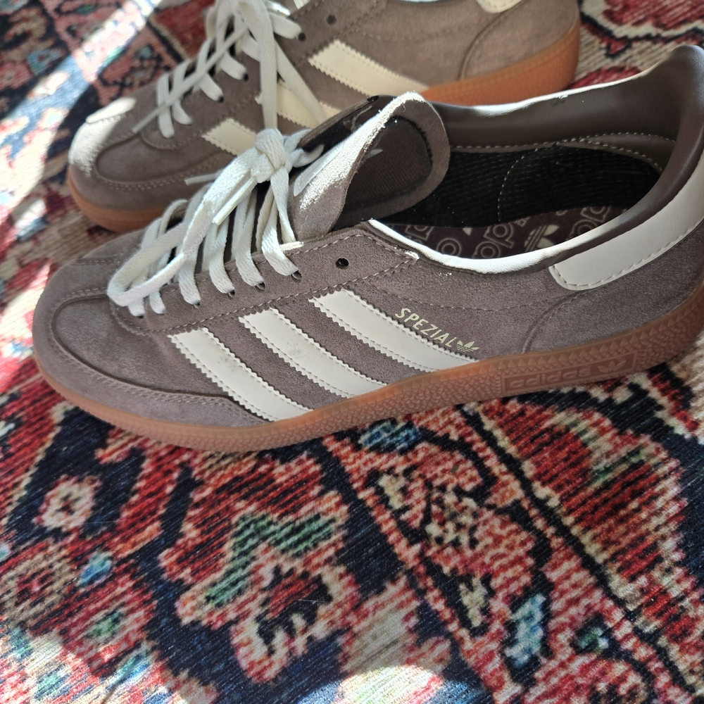 Adidas Men's/unisex Brown and White Sneakers